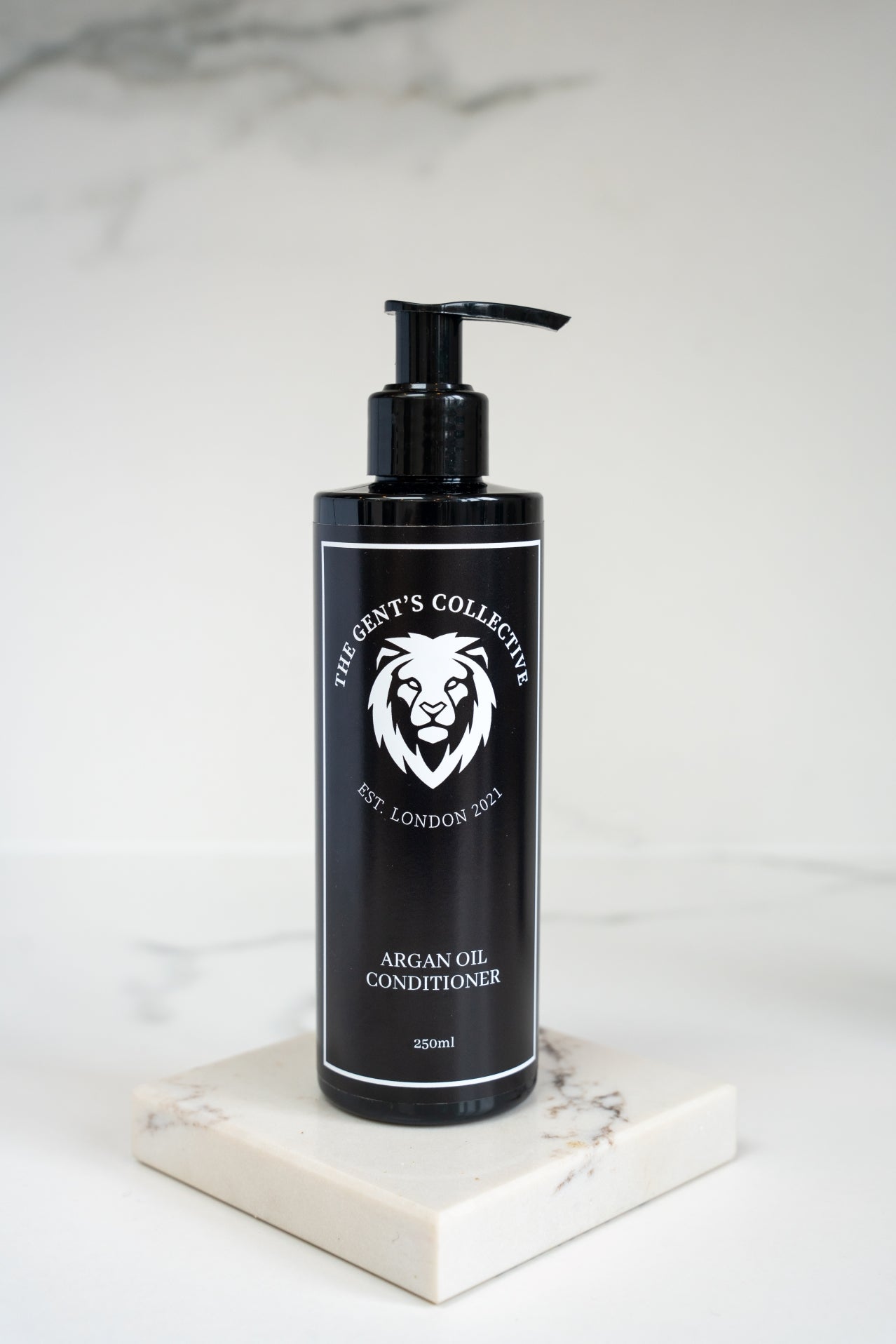 25% Off | Argan Oil Shampoo & Conditioner Set - The Gent's Collective